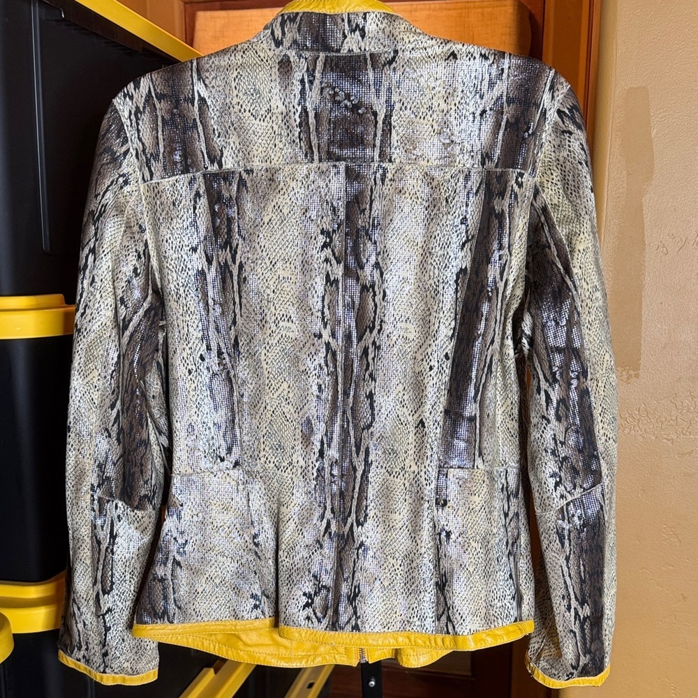 Vintage Reversible Lambskin Leather Jacket Mustard Yellow Snakeskin Print M/L - Picture 16 of 16